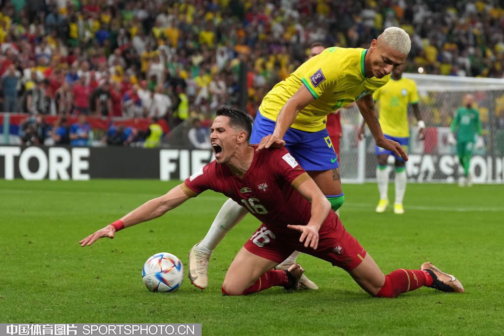 在加入湖人 在加入湖人